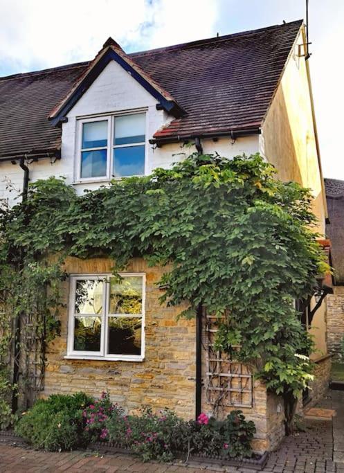 Host & Stay - Clara Cottage Bretforton 외부 사진